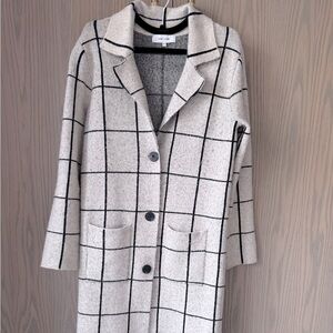 Evereve John + Jenn Black and White Plaid Coatigan / Long Cardigan